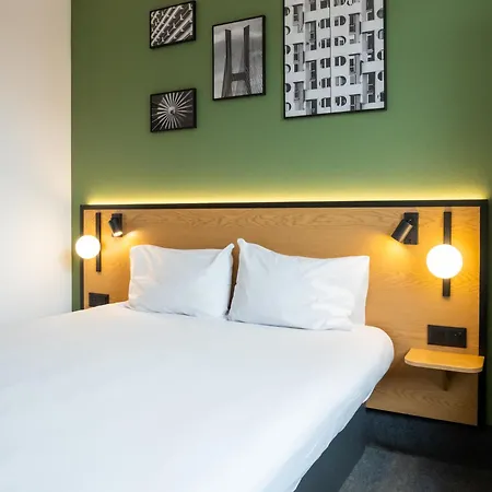 Centrum Hotel 2*