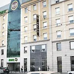 Centrum فندق