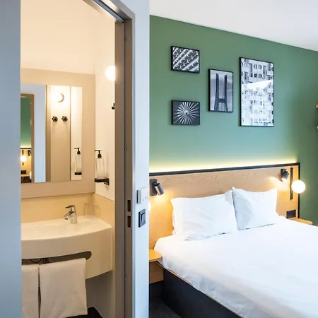 ホテル B ＆ B セントラム 2*